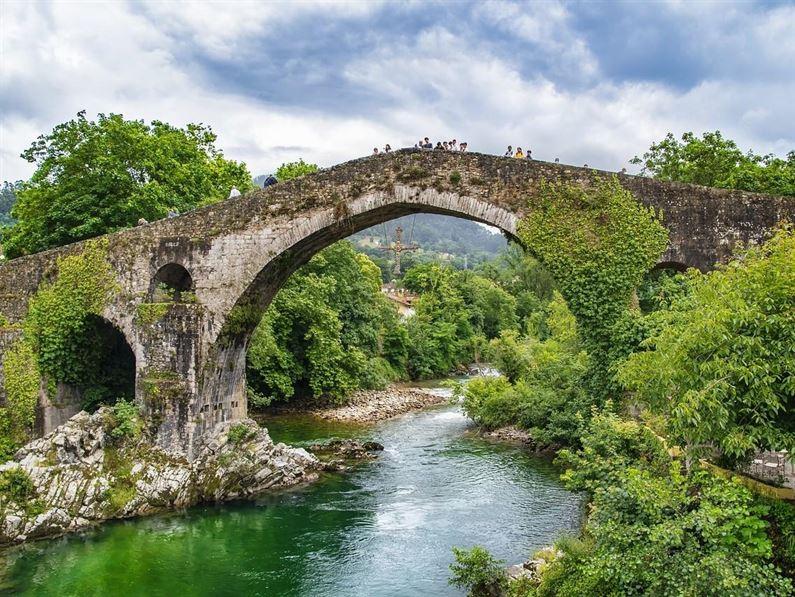 Puente romano de Cangas de Onís
