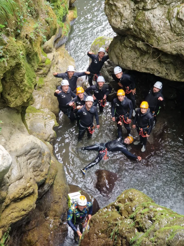 Team Building 1.Webp