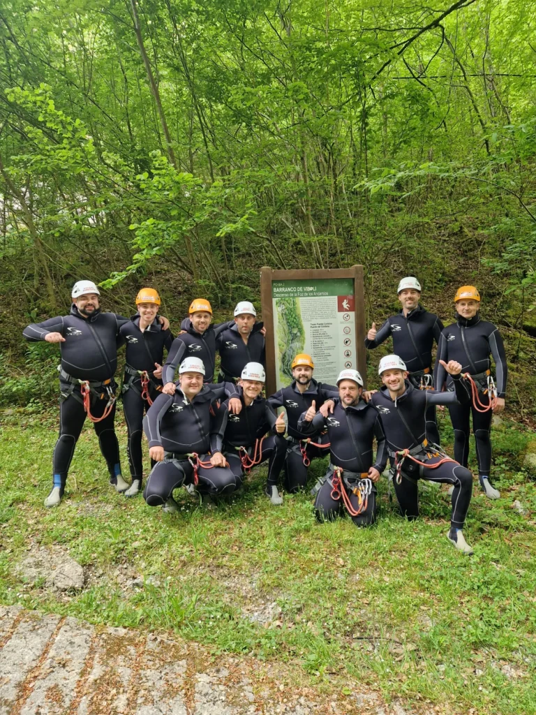 Team Building 3.Webp